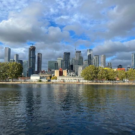Canary Wharf Haven - Spacious & Homely Entire 1 Bedroom Flat London Exteriör bild